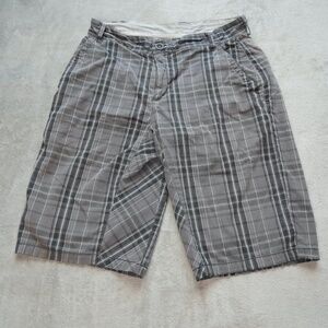 PrAna Men’s Size 30 Grey Black Plaid Stretch Outdoors Hiking Shorts